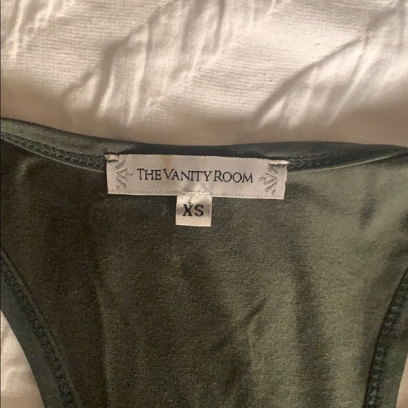 The vanity room dress - Picture 4 of 4